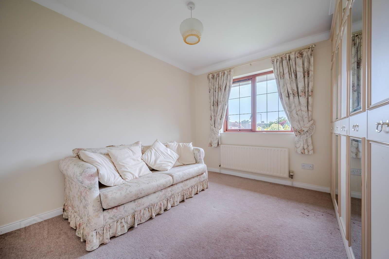 1 Knightsbridge Manor 24 of 30