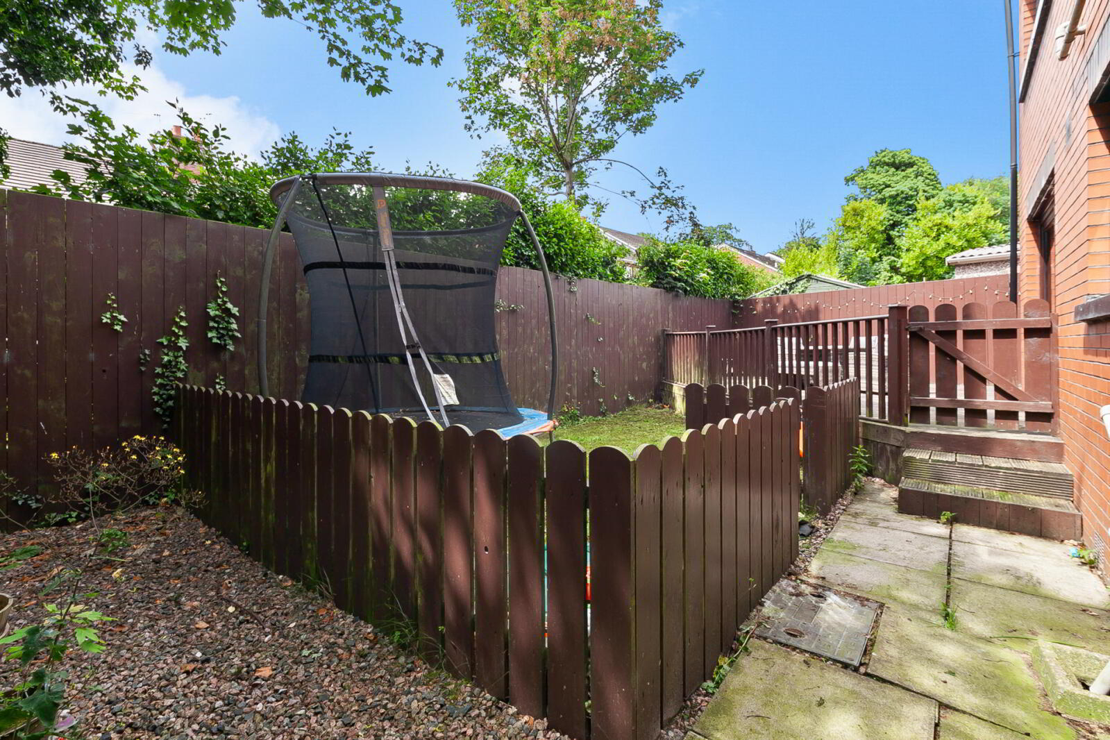 11 Fortwilliam Gardens 33 of 35