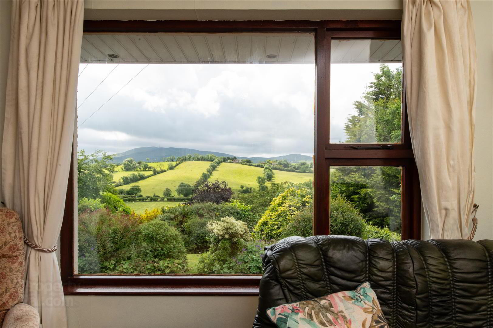 24 Ballynahinch Road 3 of 25