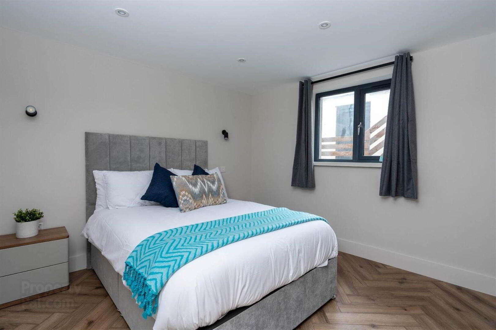 Apt 1, 37 West 8 of 11
