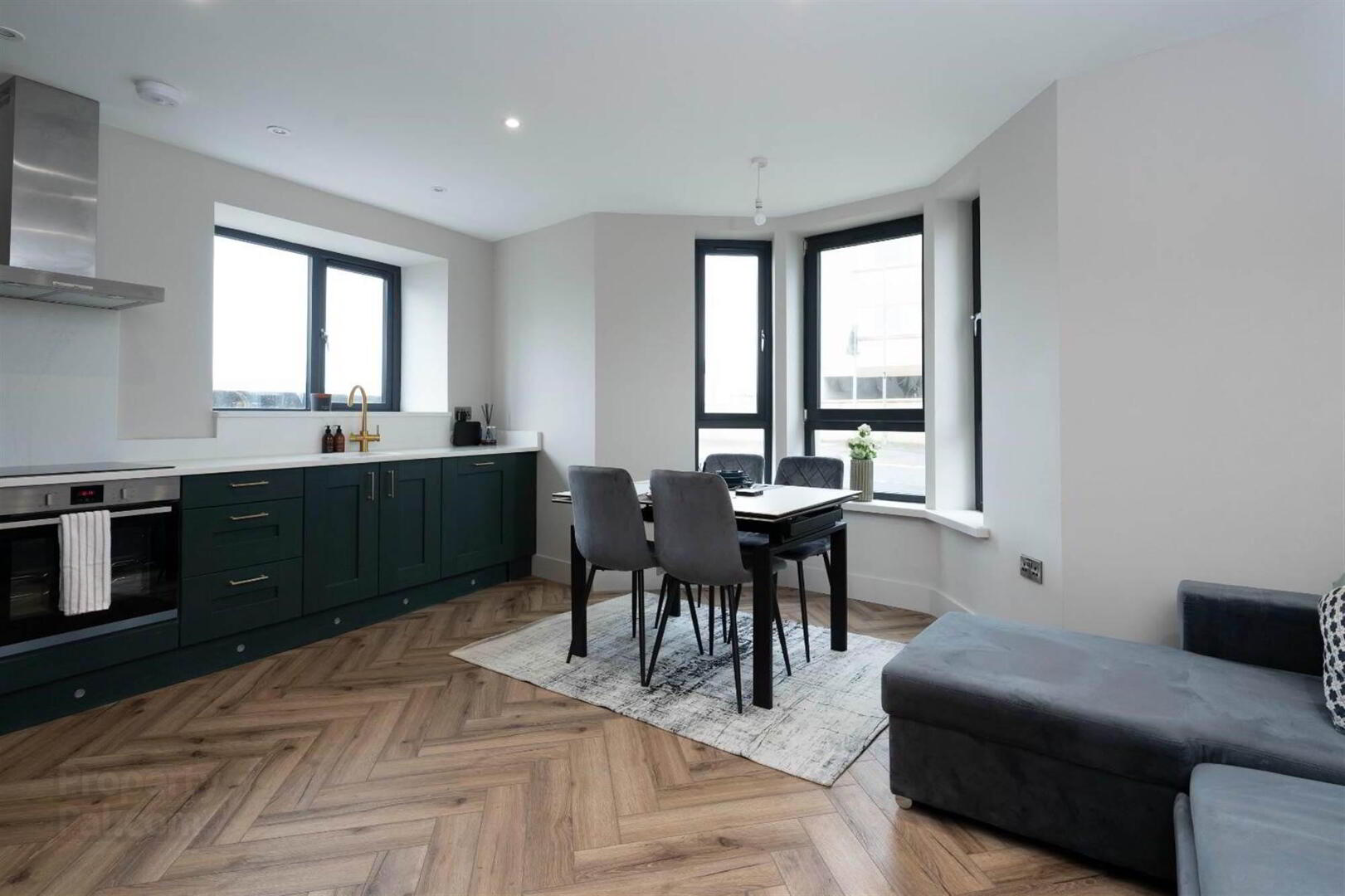 Apt 1, 37 West 3 of 11