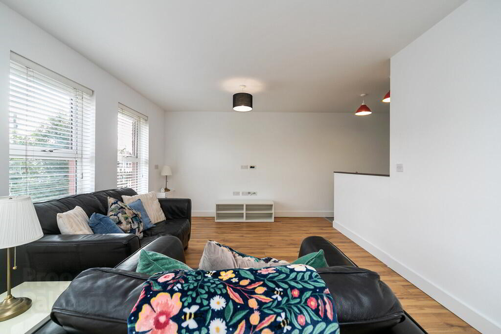 Apt 1 Richmond Hall, 40 Station Road 6 of 21