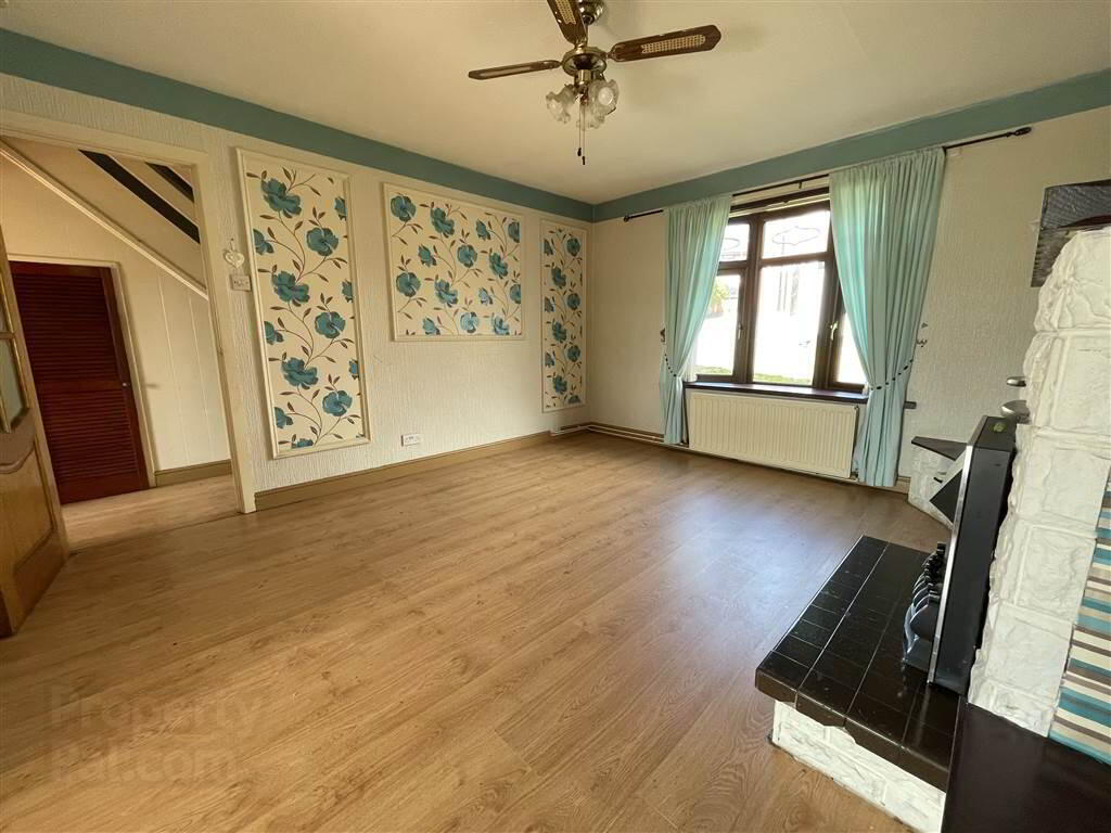 73 Wolfhill Avenue South 5 of 18