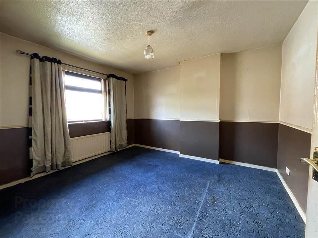 73 Wolfhill Avenue South 11 of 18