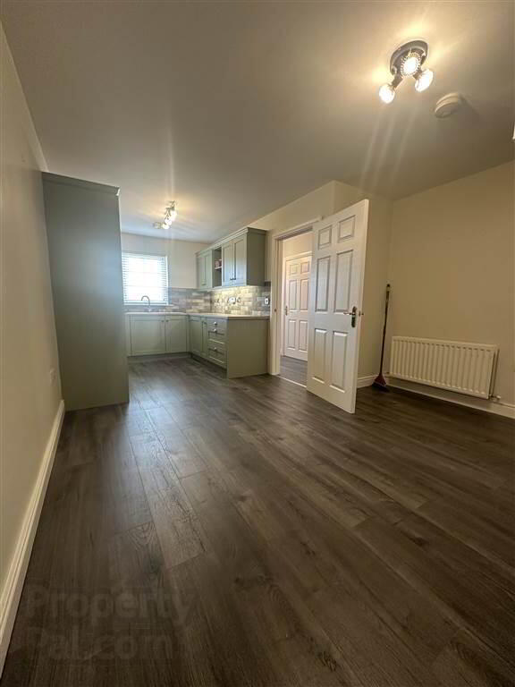 8 Broomhill Courtyard 5 of 22