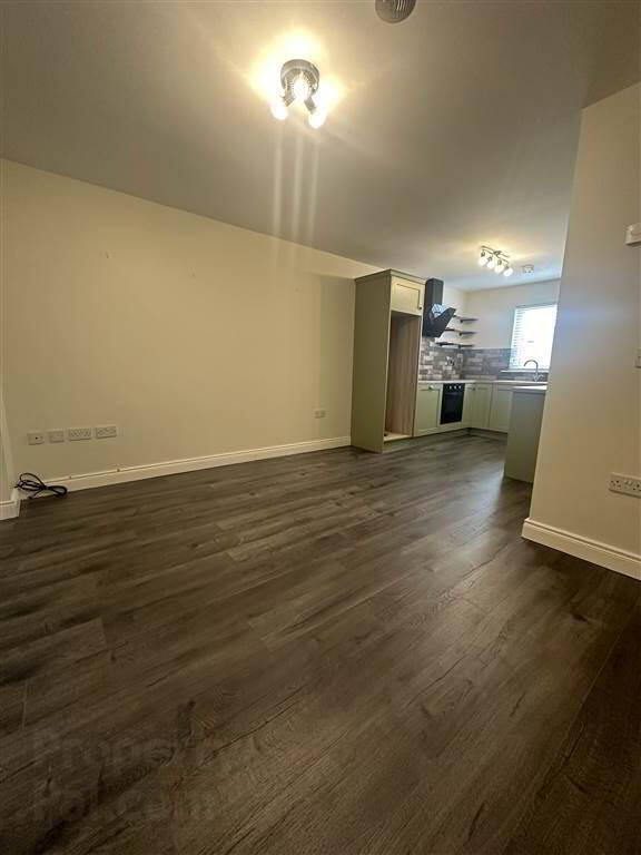 8 Broomhill Courtyard 6 of 22
