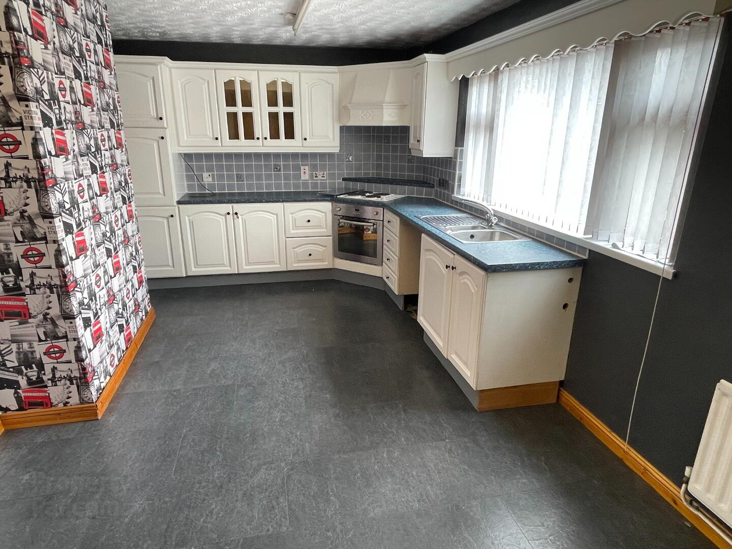 22 Millburn Close 4 of 12