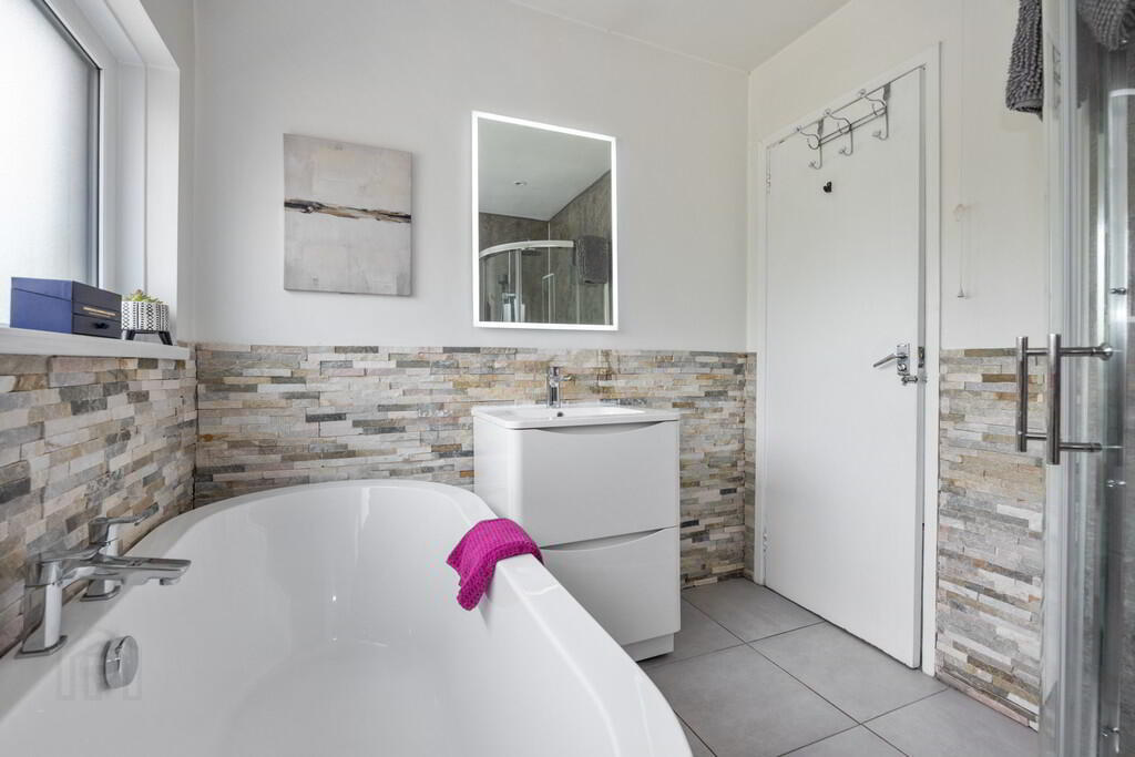31 Greystown Avenue 23 of 34