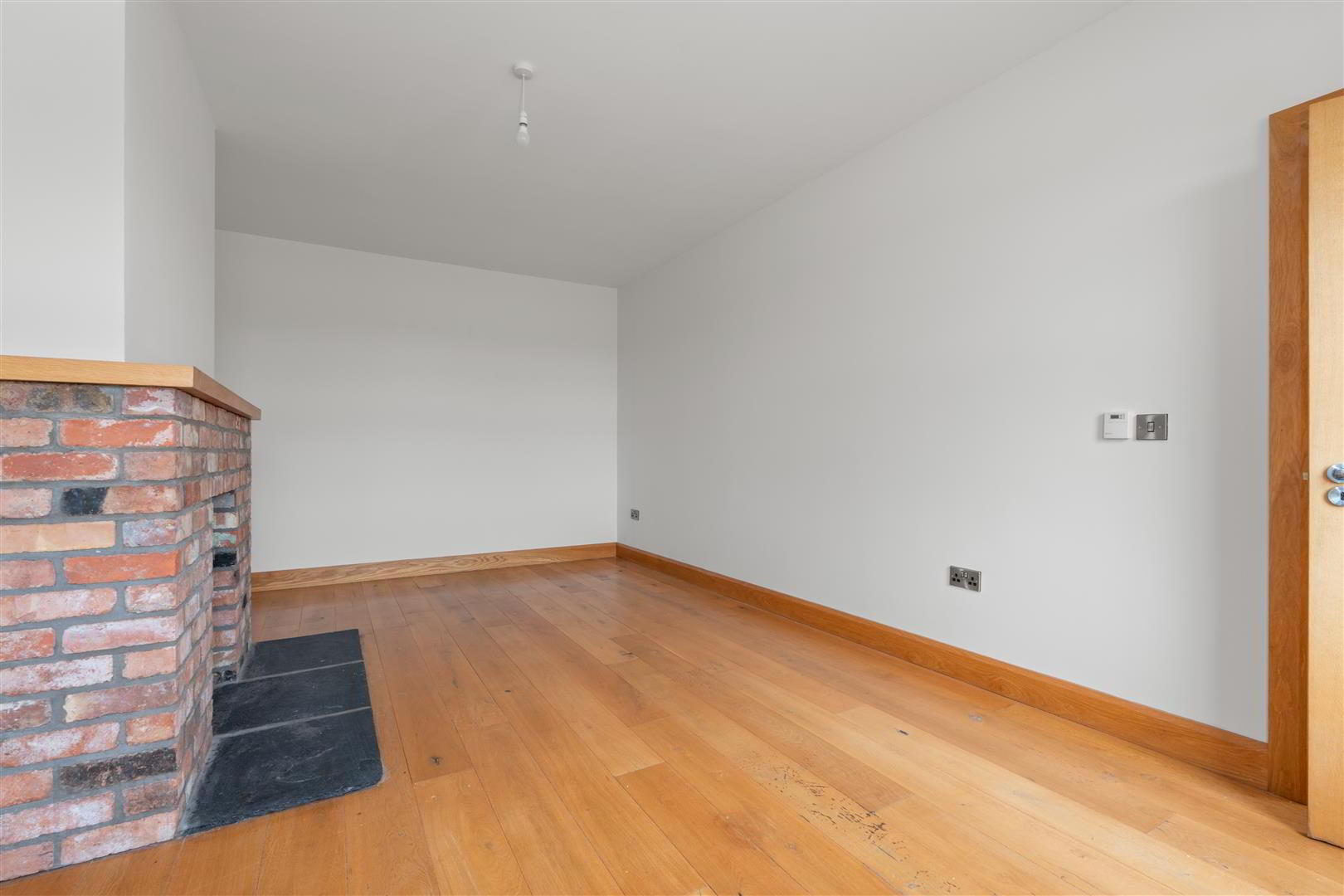 23a Burnside Road 9 of 52