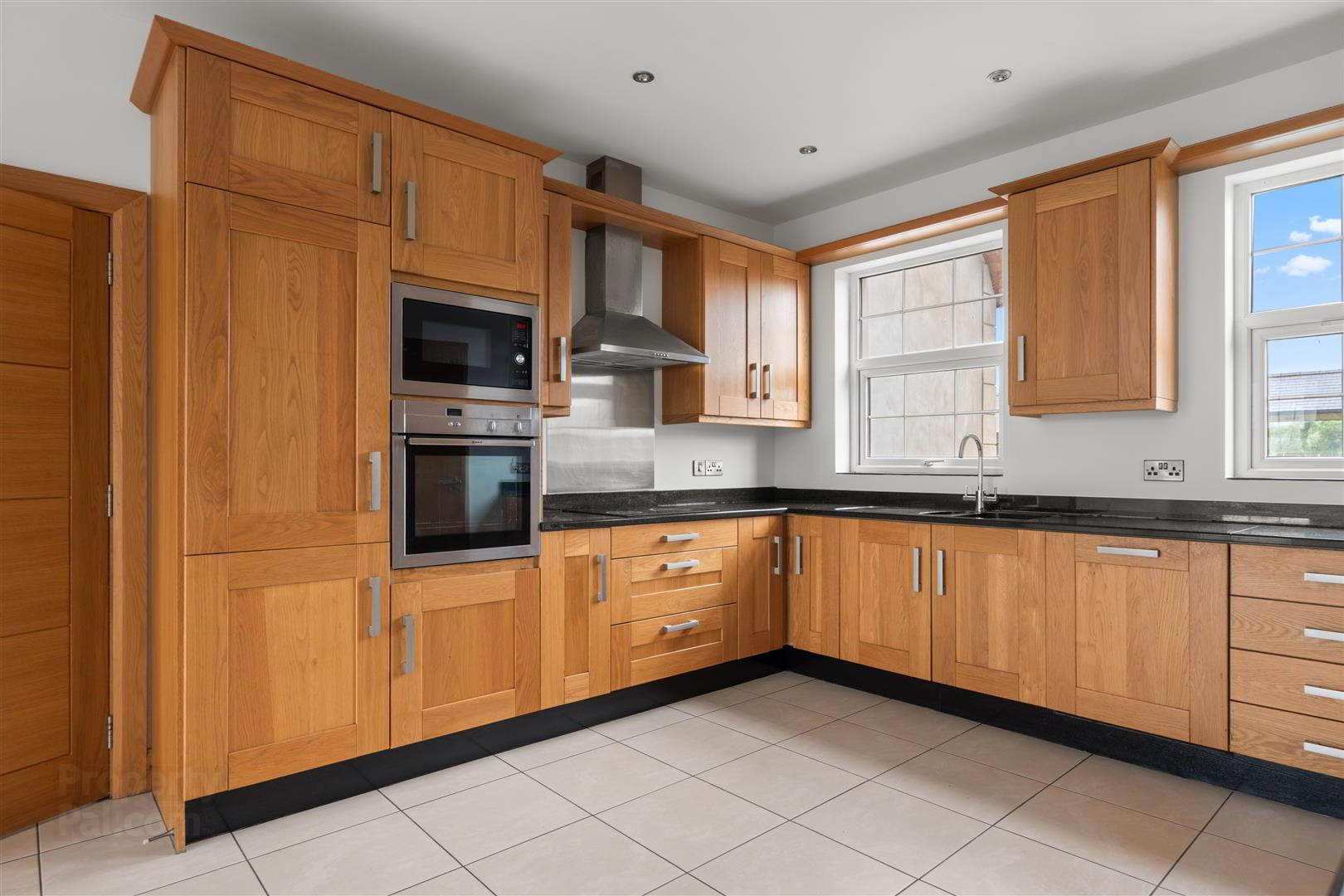 23a Burnside Road 11 of 52
