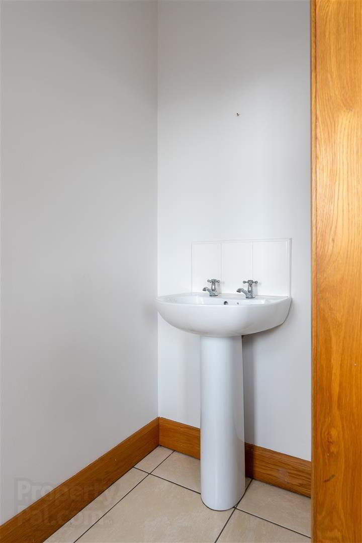 23a Burnside Road 17 of 52