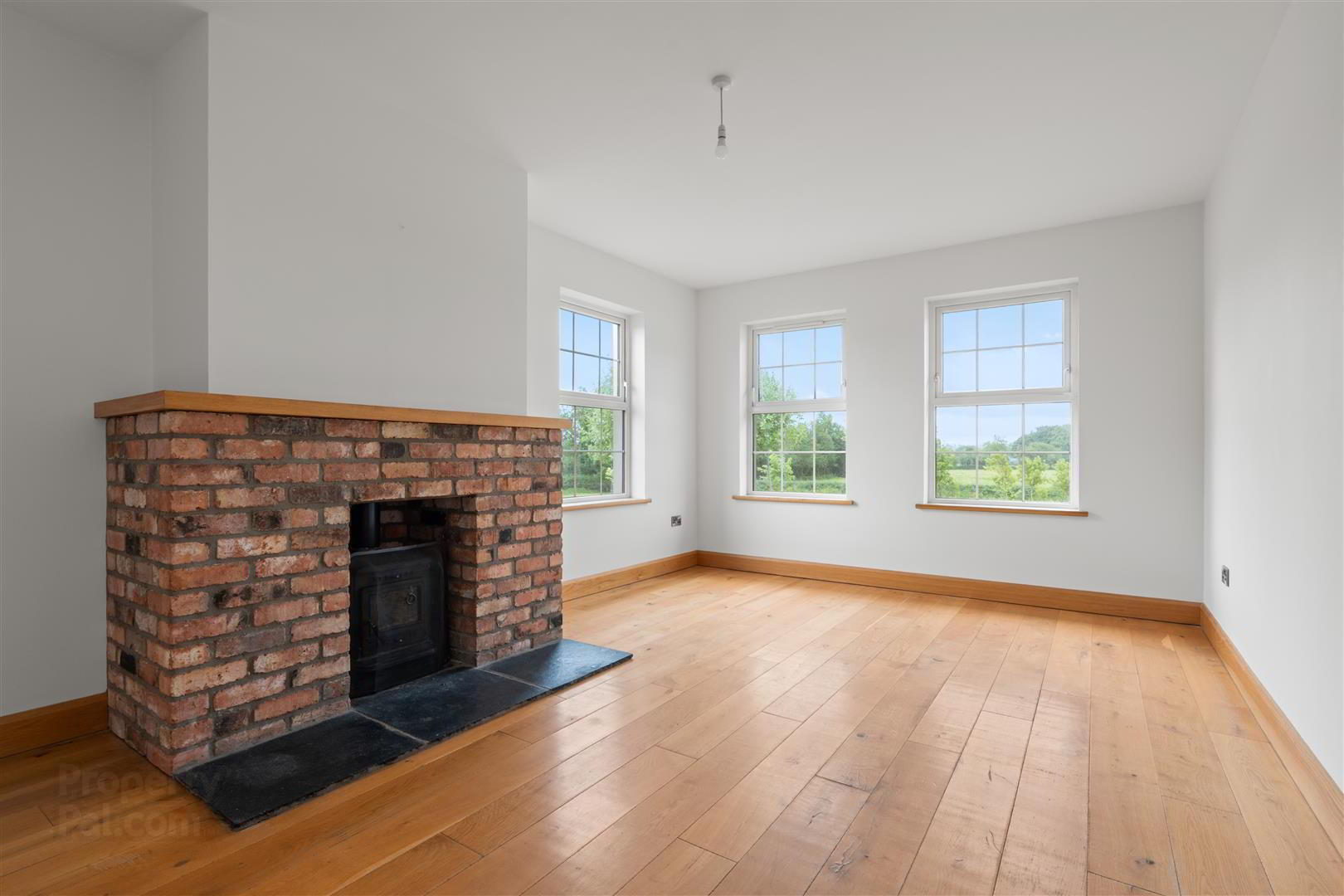 23a Burnside Road 19 of 52