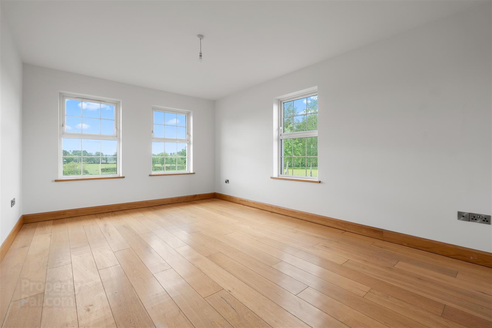 23a Burnside Road 21 of 52