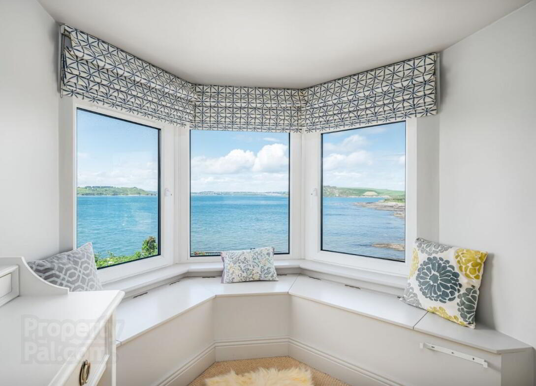 Dunroisin, 4 Lighthouse Terrace 18 of 30