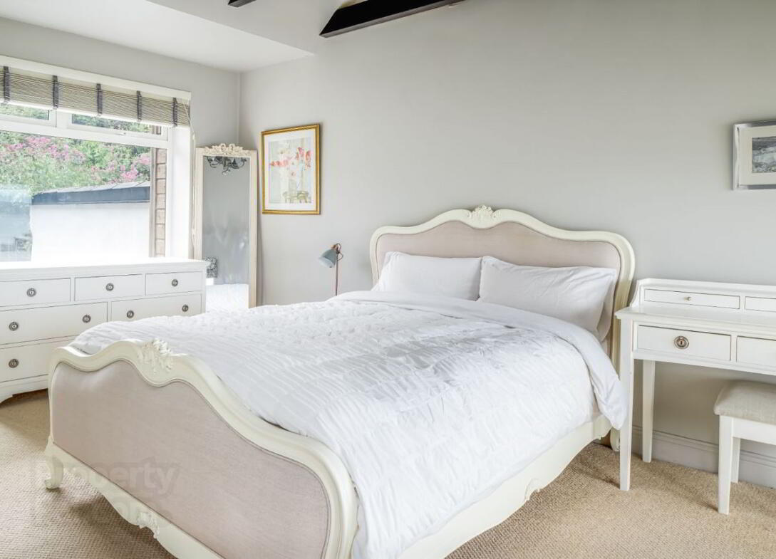Dunroisin, 4 Lighthouse Terrace 22 of 30