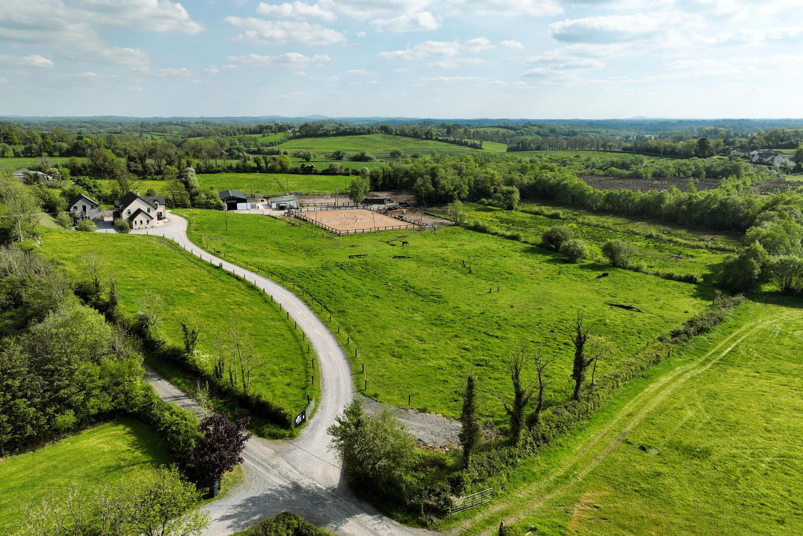C.10 Ac & 27 Stables, Drumralla Stables 39 of 49