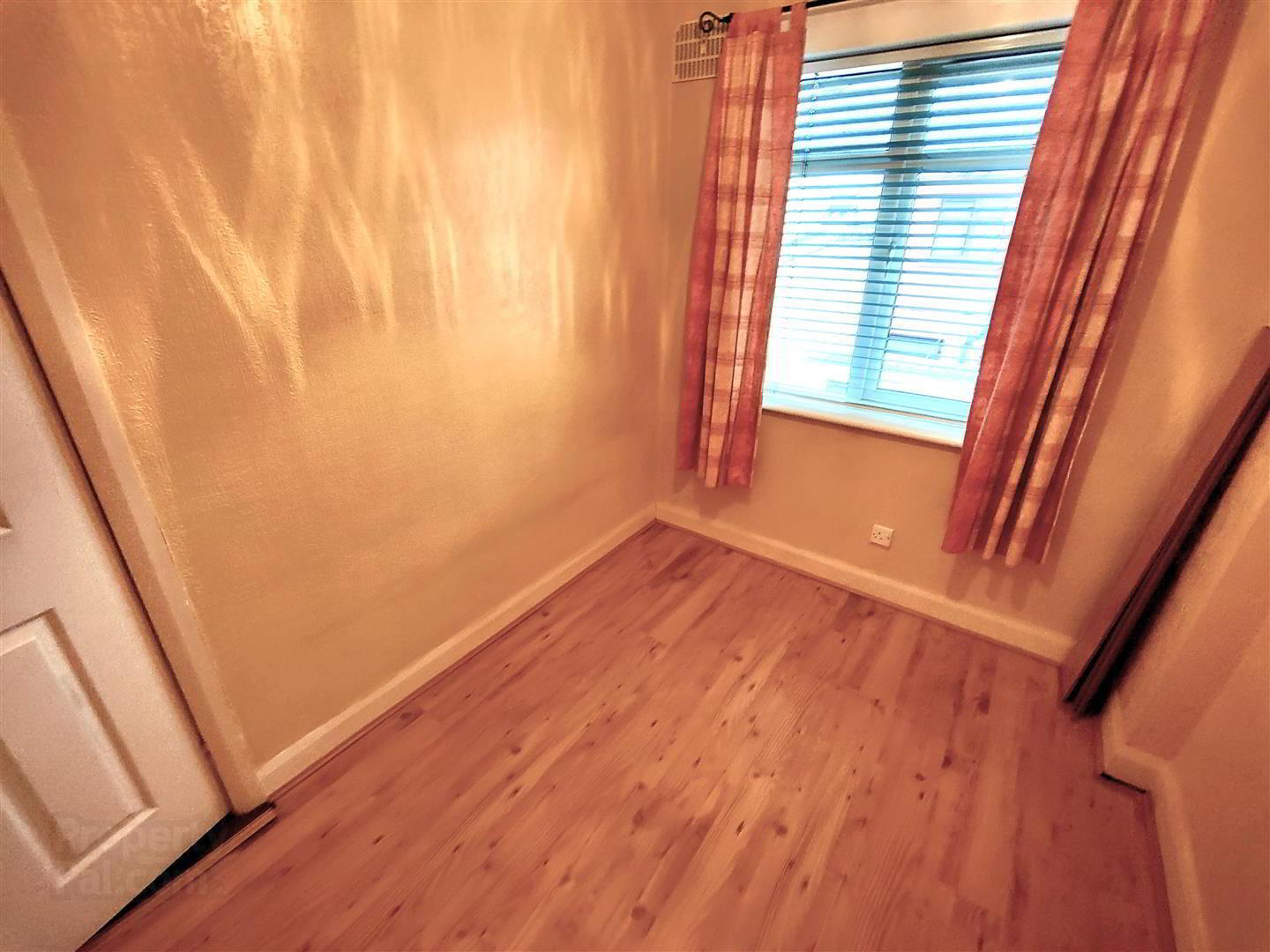 44 Brompton Park 13 of 23