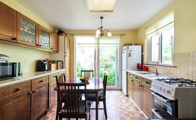 25 Ashgrove 9 of 23