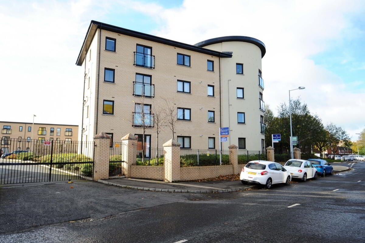 Apartment 15 15 Ballymacarrett Road 1 of 8
