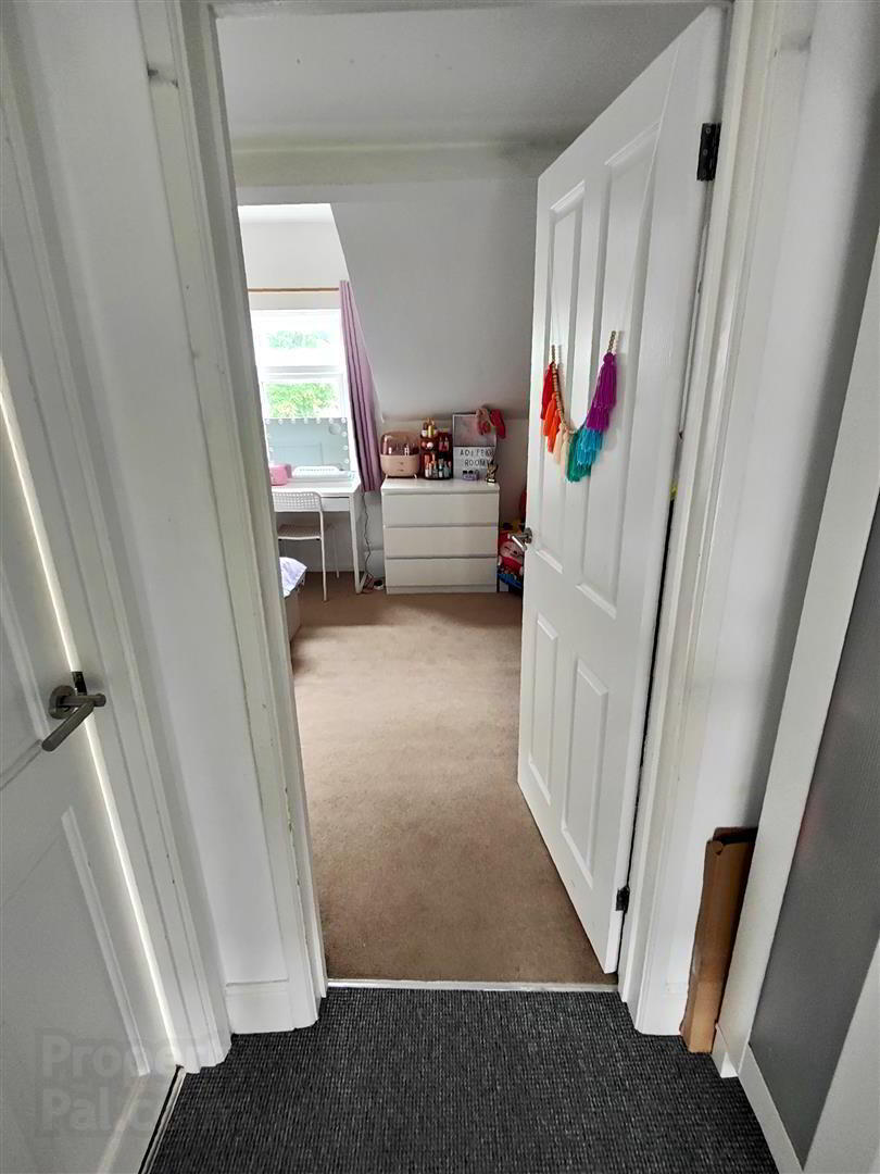 19 Glandore Drive 16 of 21