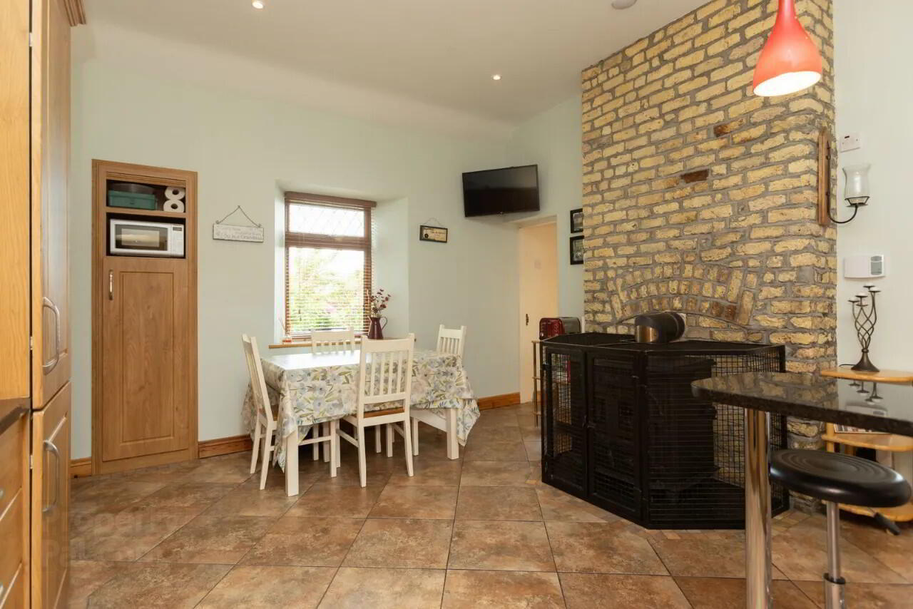 Ballaghy Cottage 6 of 70