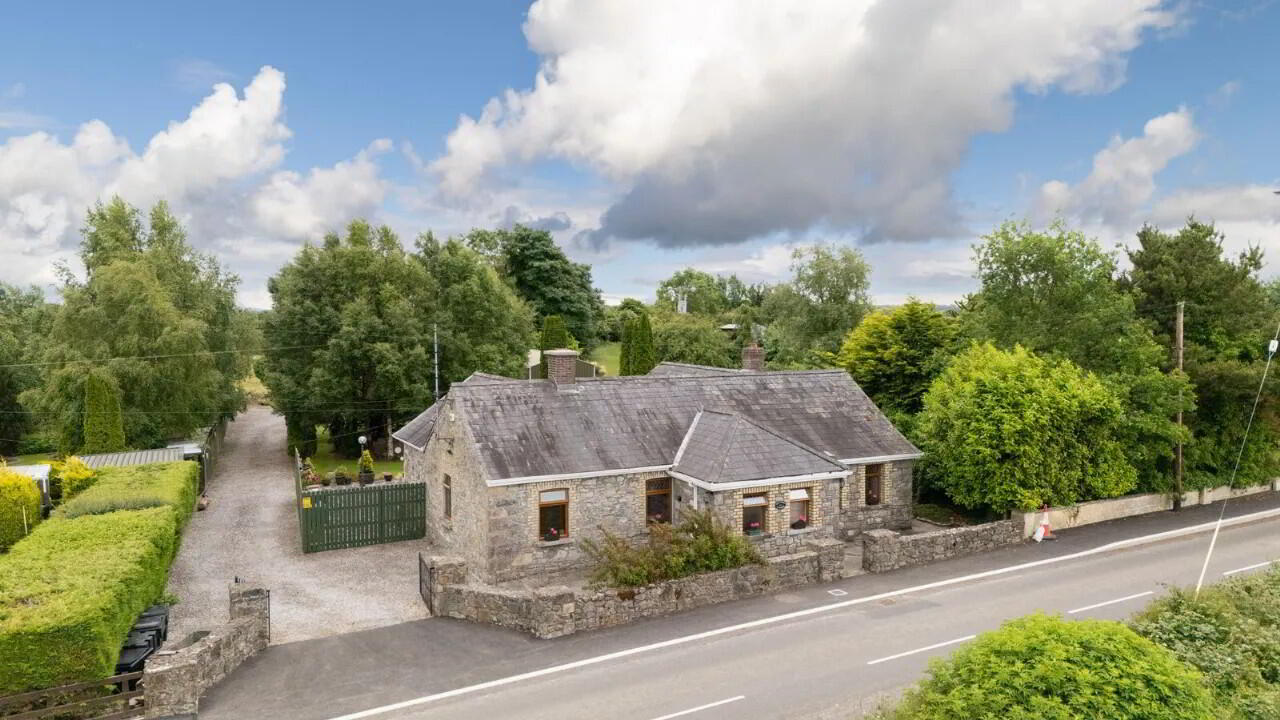 Ballaghy Cottage 1 of 70