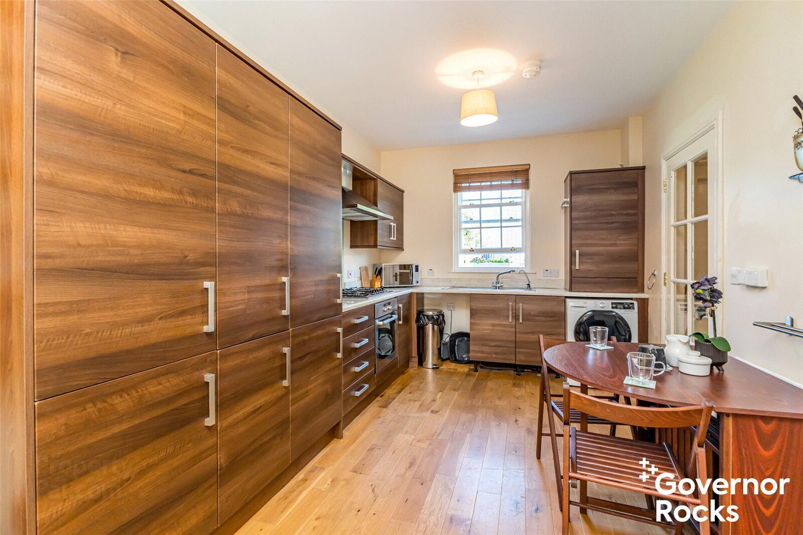 17 Manor Farm Crescent 4 of 25