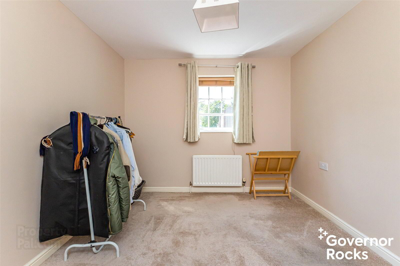 17 Manor Farm Crescent 16 of 25