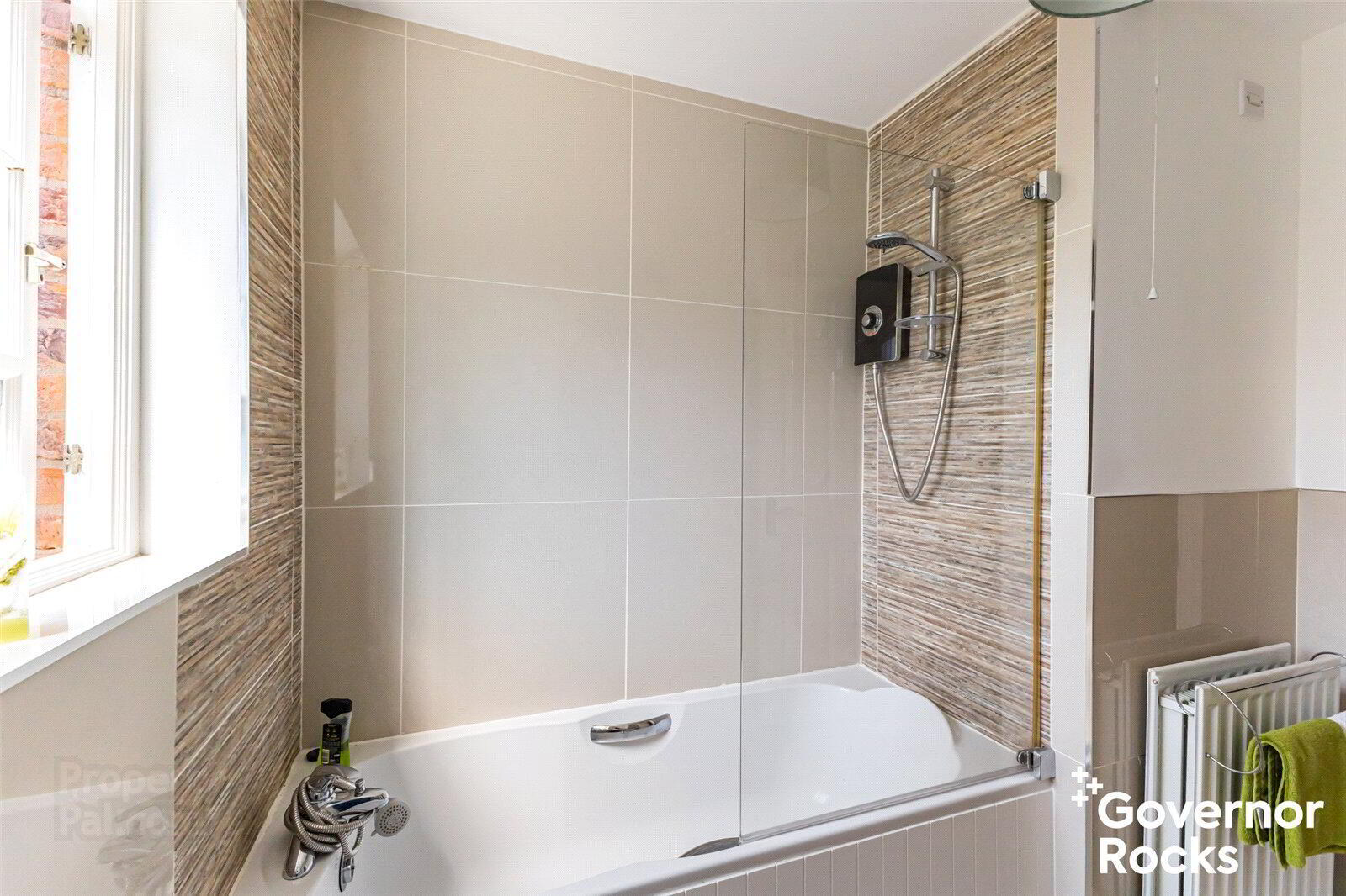 17 Manor Farm Crescent 19 of 25