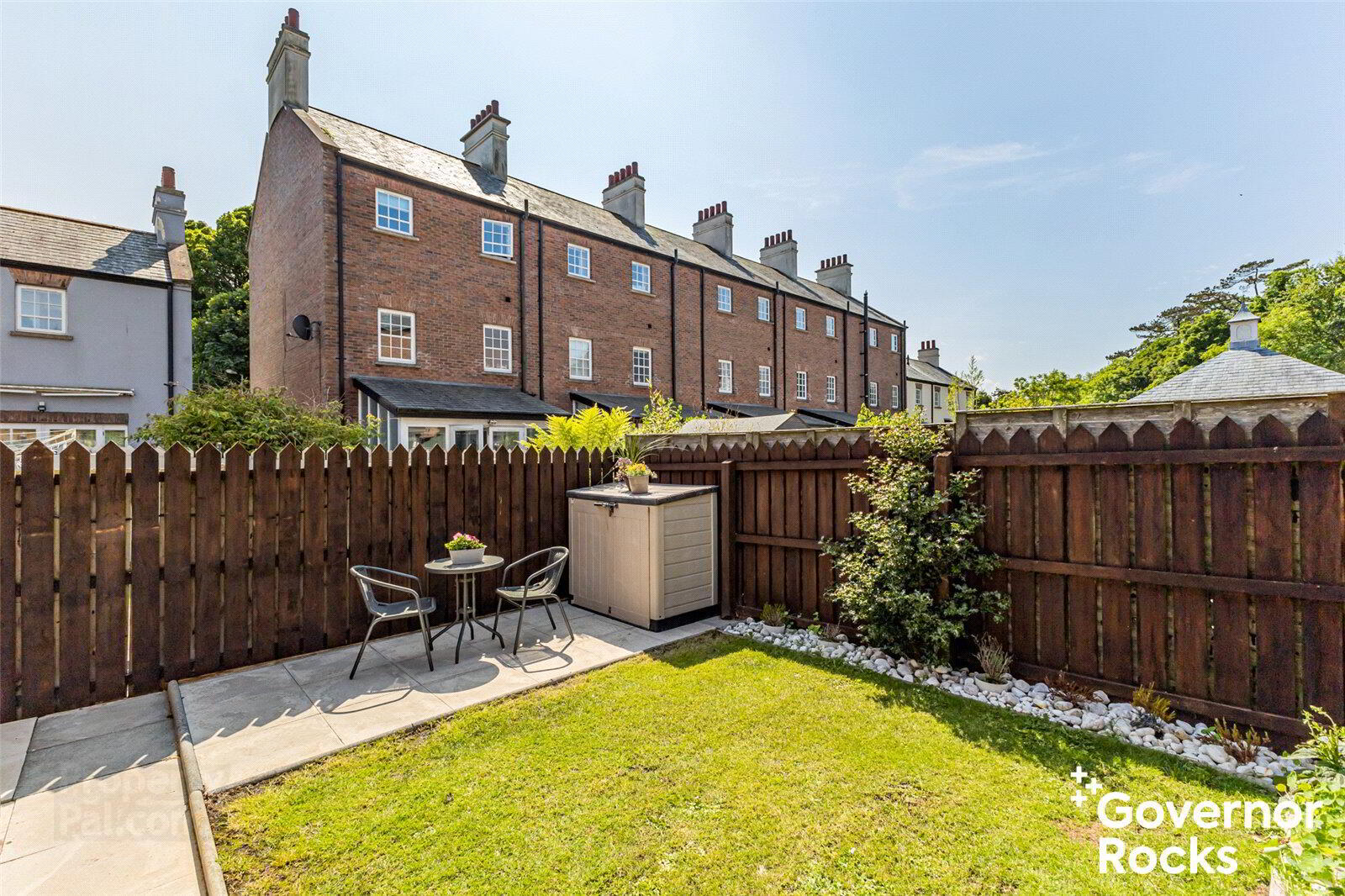17 Manor Farm Crescent 21 of 25