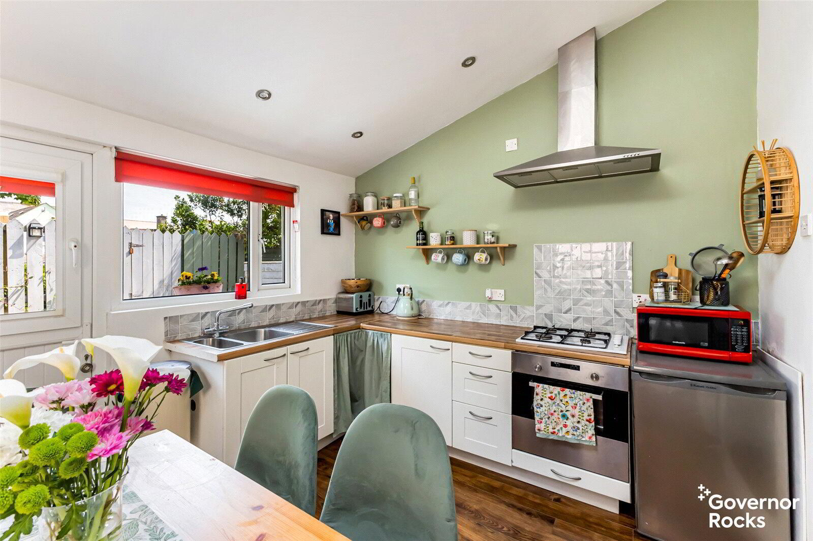 18 Meadowbank Avenue 5 of 17