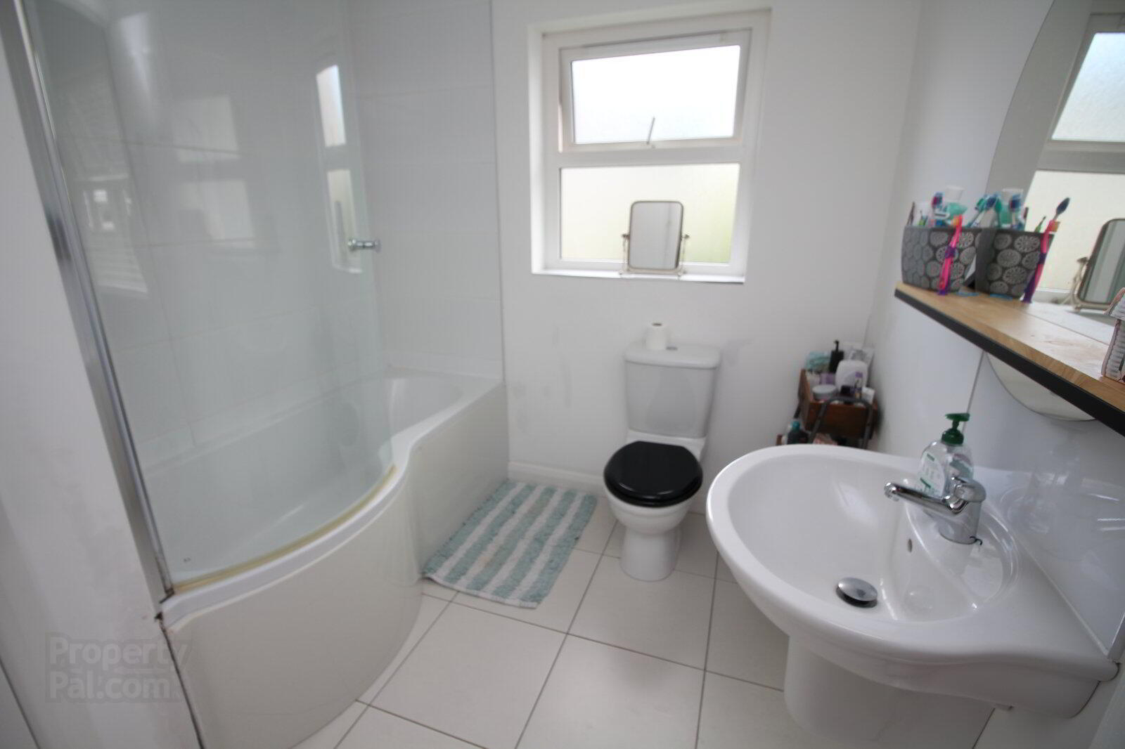 5 Leafield Court 6 of 11