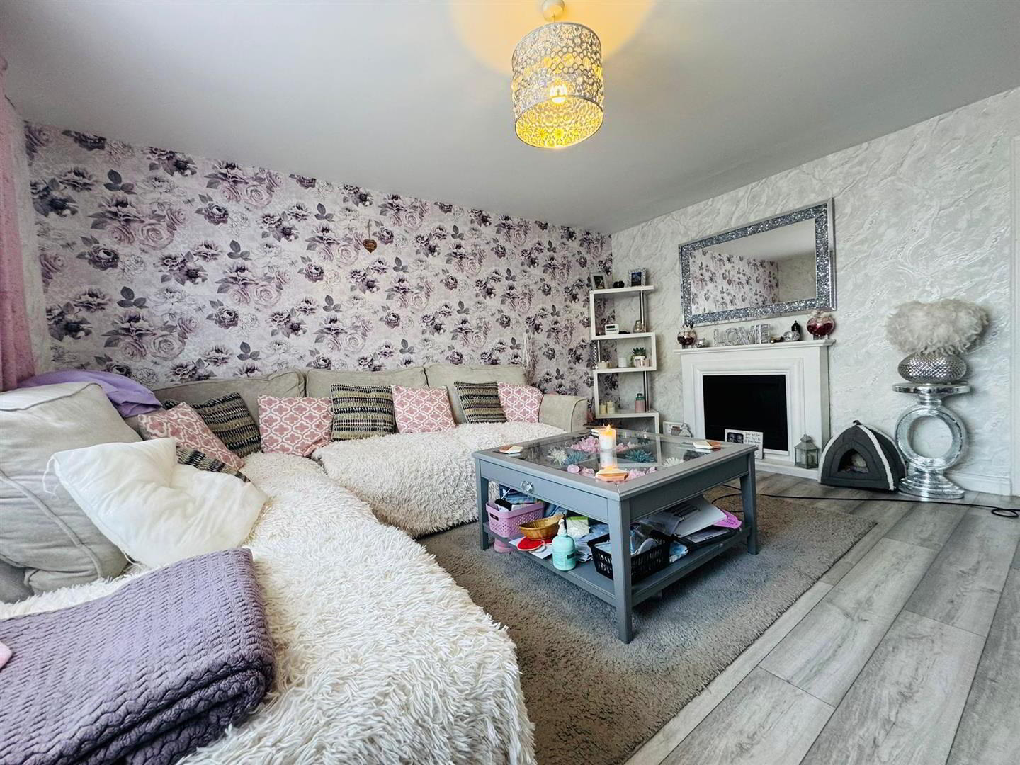 28 Rathfern Way 2 of 9