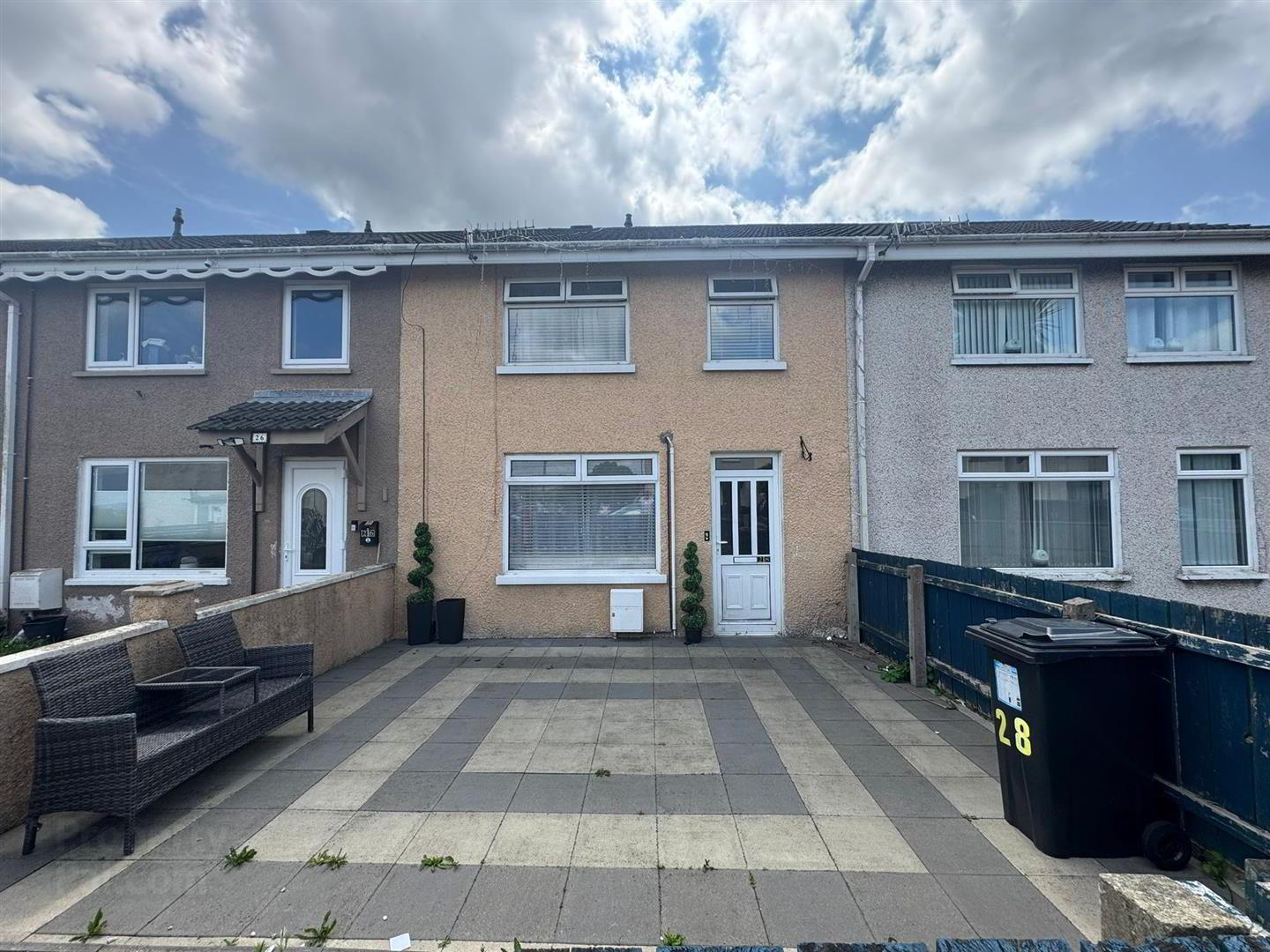 28 Rathfern Way 1 of 9