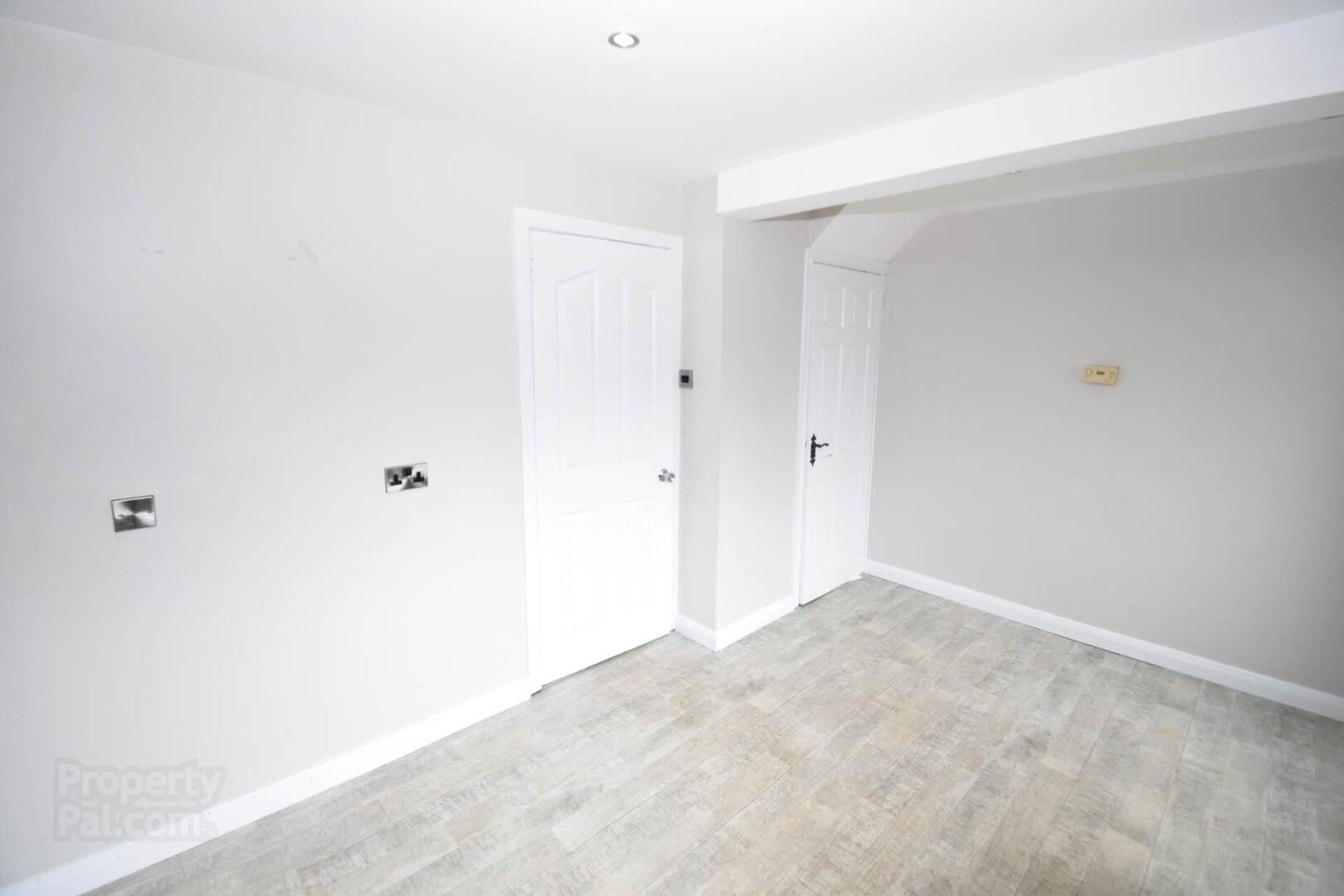 24 Gardenmore Road 8 of 20