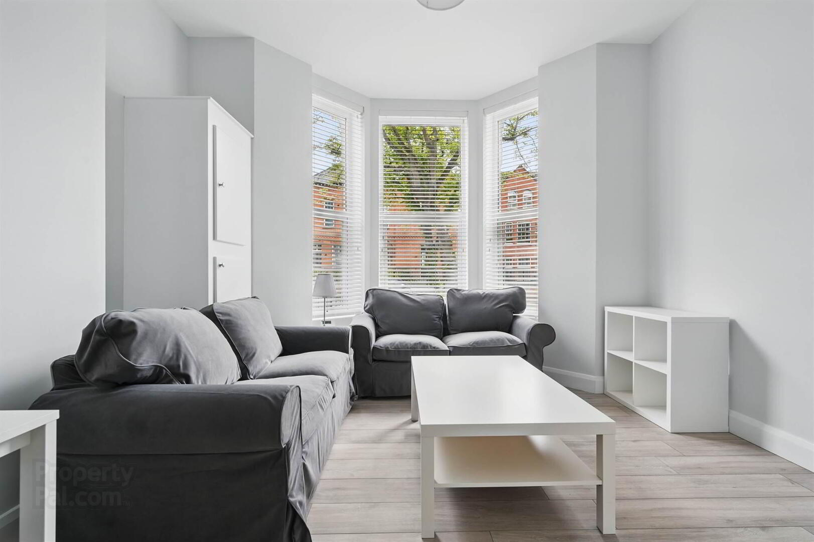 Apt 2, 37 Wellington Park 7 of 14