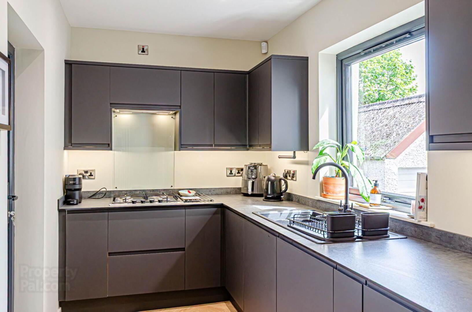 4 Mount Merrion Drive 23 of 56
