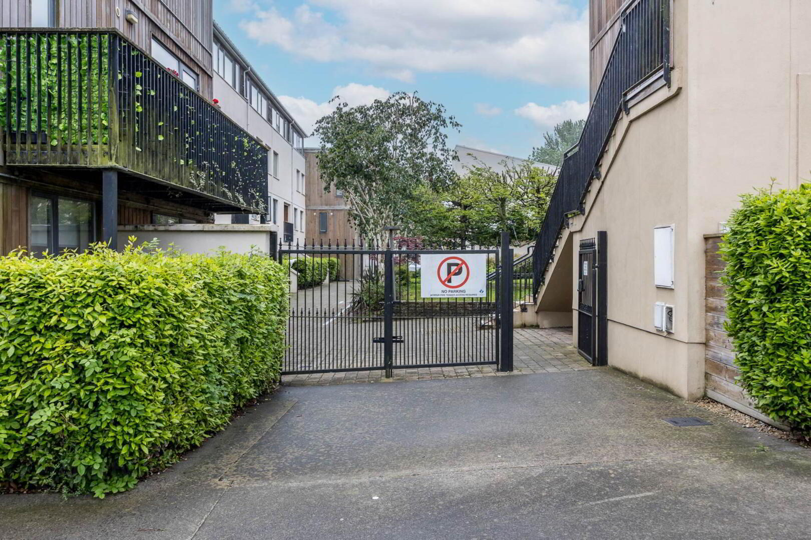 property description image
