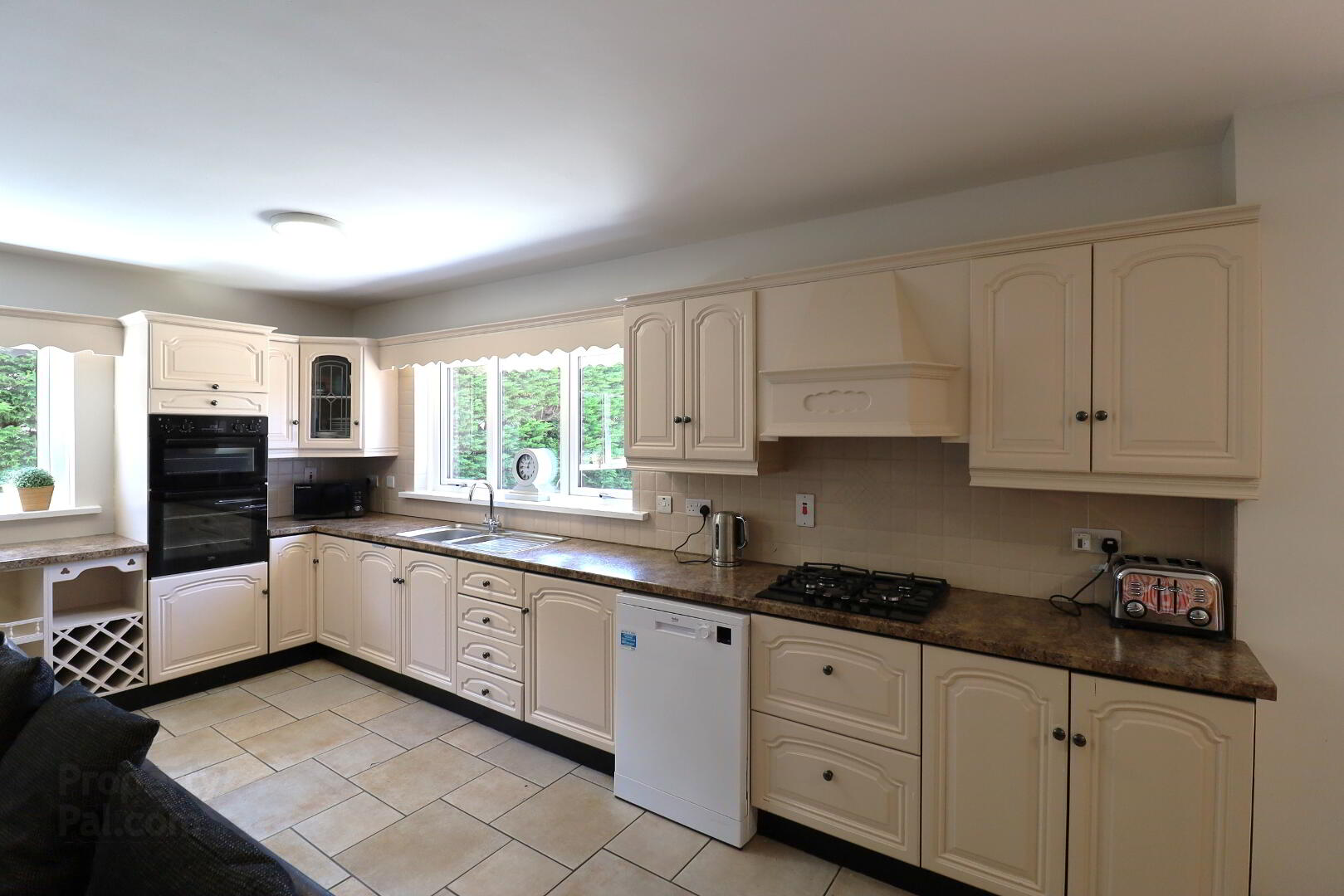 17a Leestone Road 17 of 42