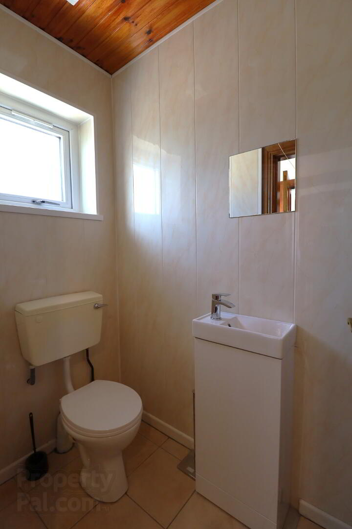 17a Leestone Road 28 of 42