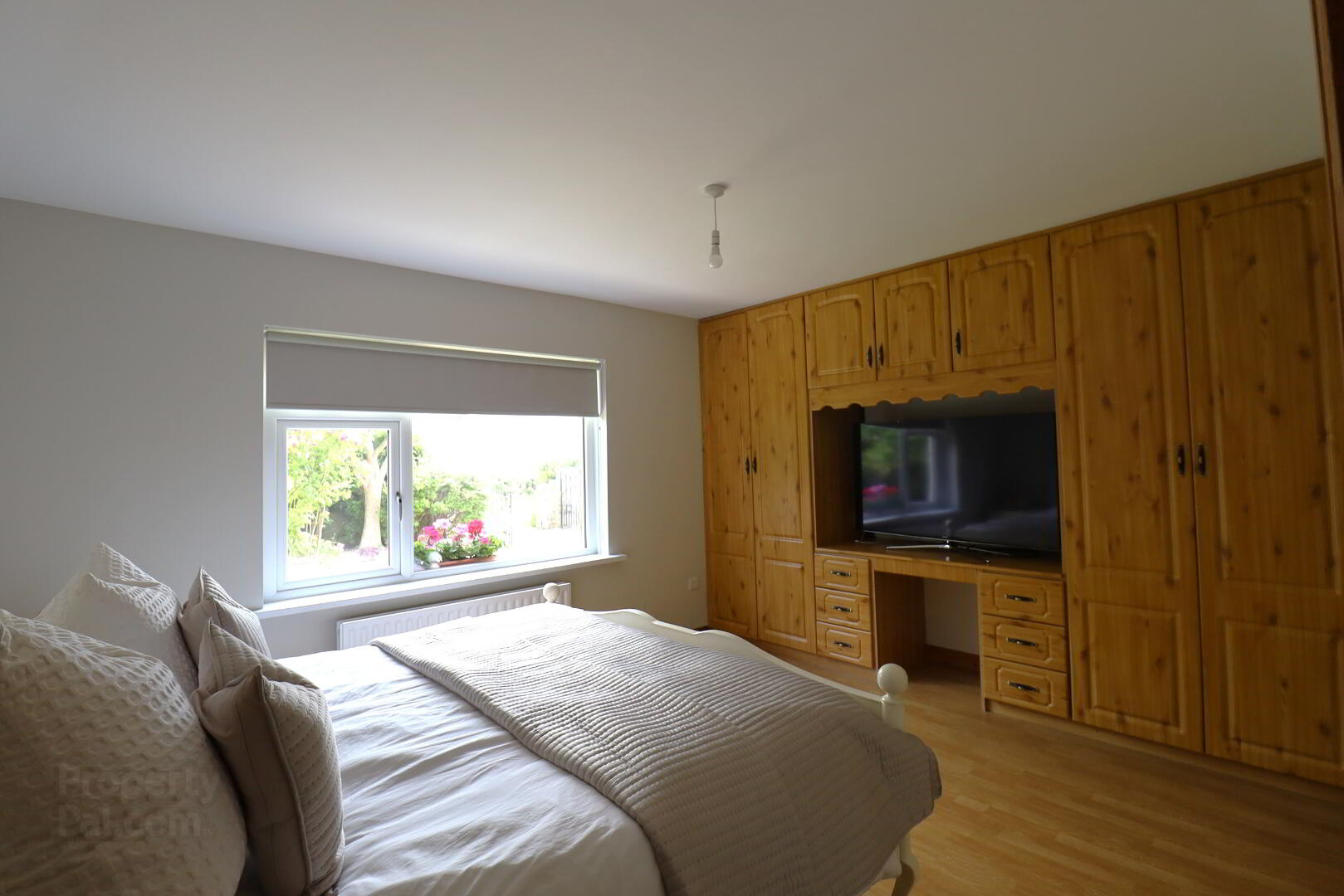 17a Leestone Road 29 of 42