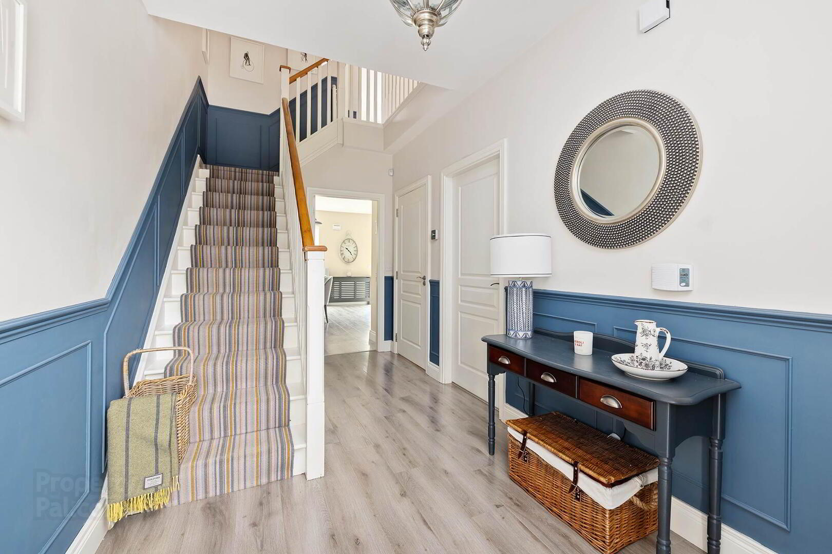 26 Somerton Avenue 14 of 31