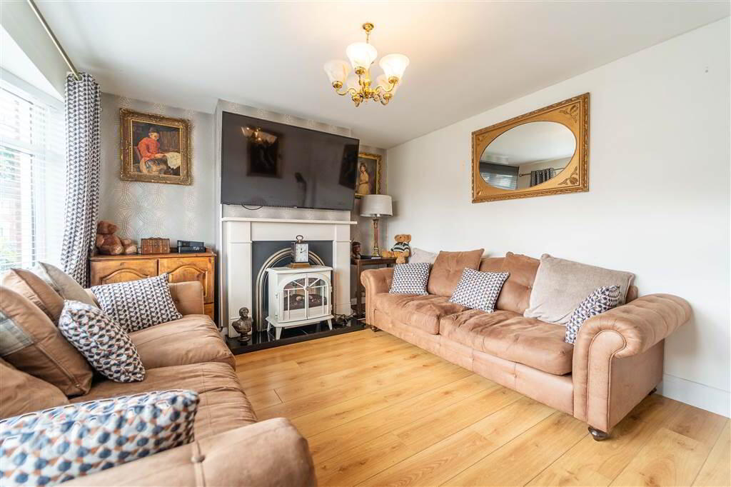 60 Ashbury Road 3 of 20