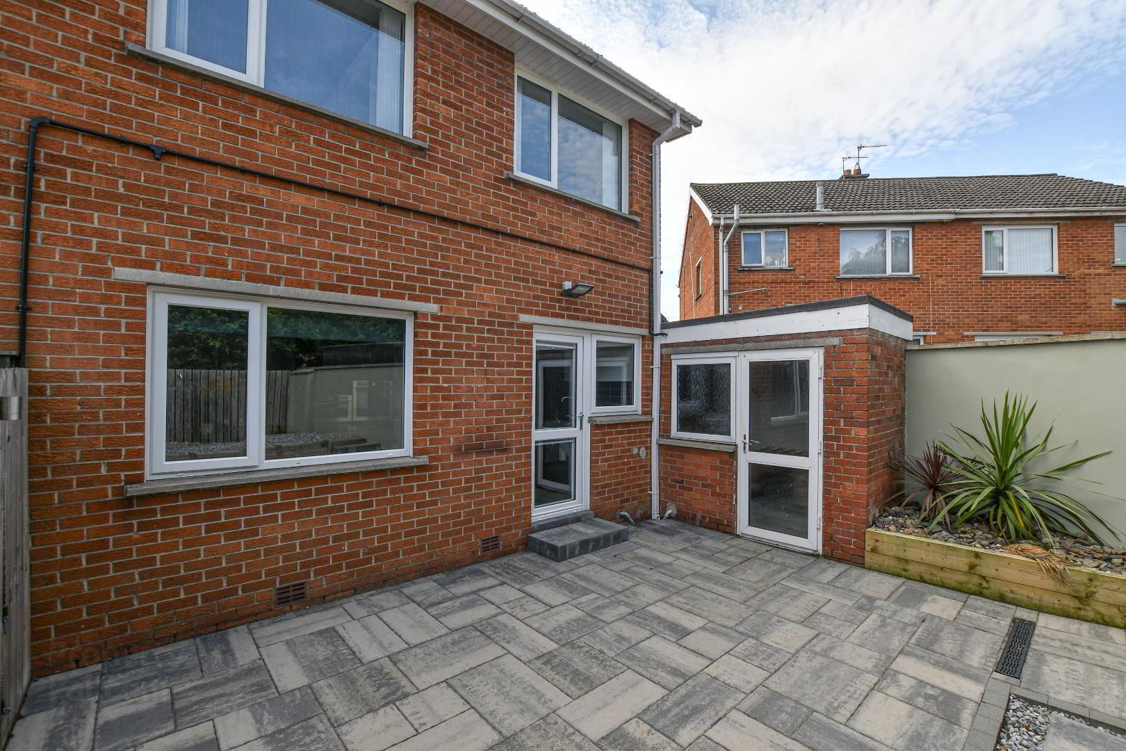 26 Castlelodge Avenue 23 of 27