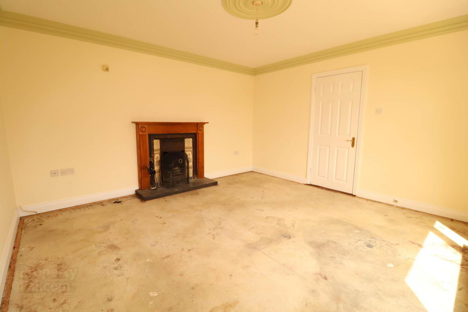 31 Tullan Strand Road 12 of 27