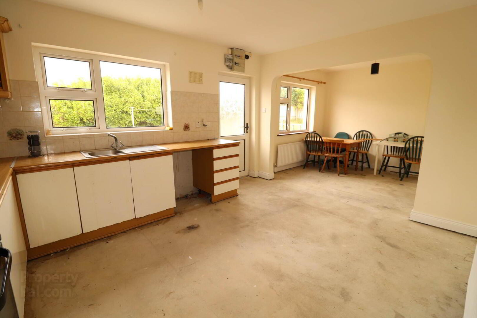 31 Tullan Strand Road 7 of 27