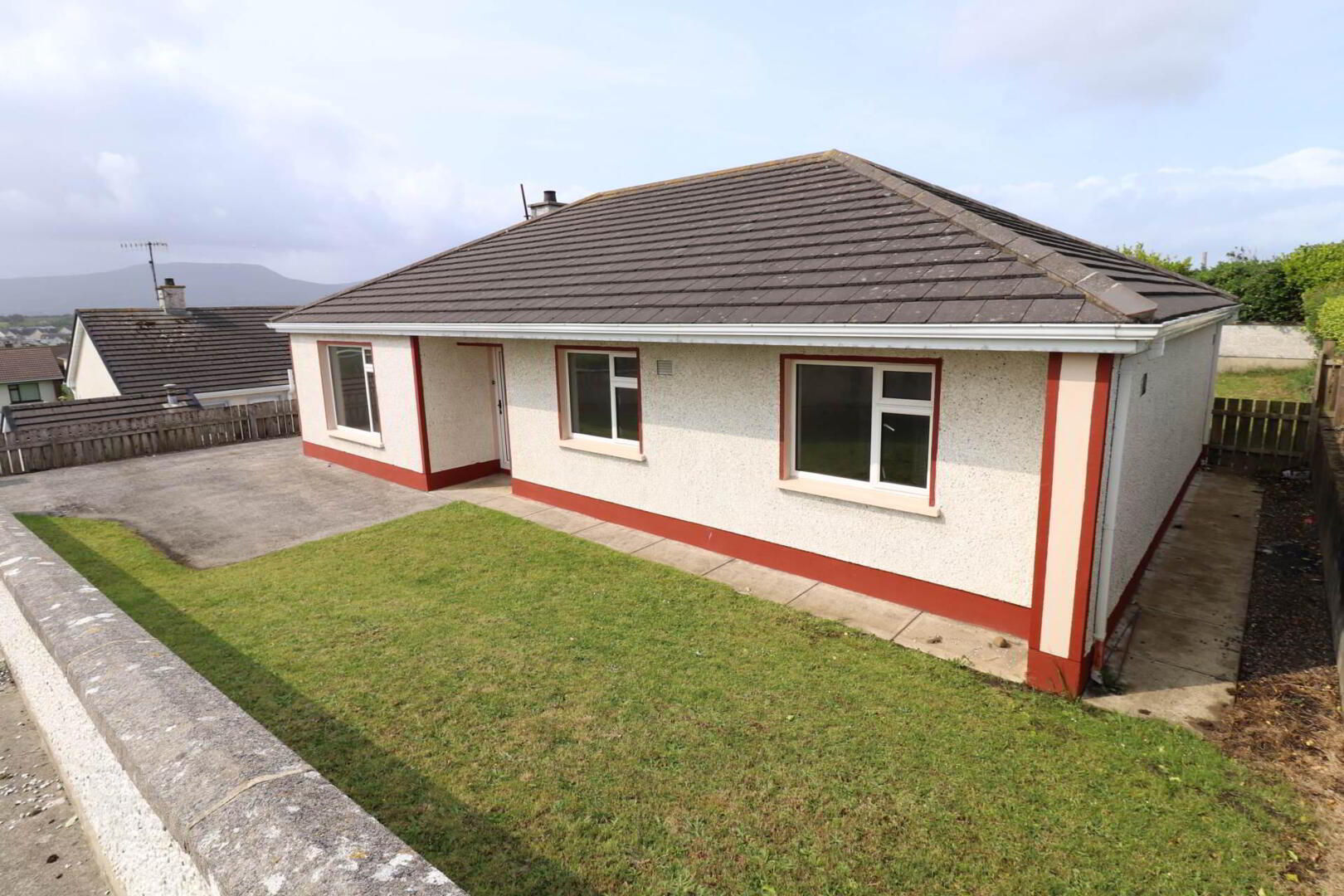 31 Tullan Strand Road 21 of 27