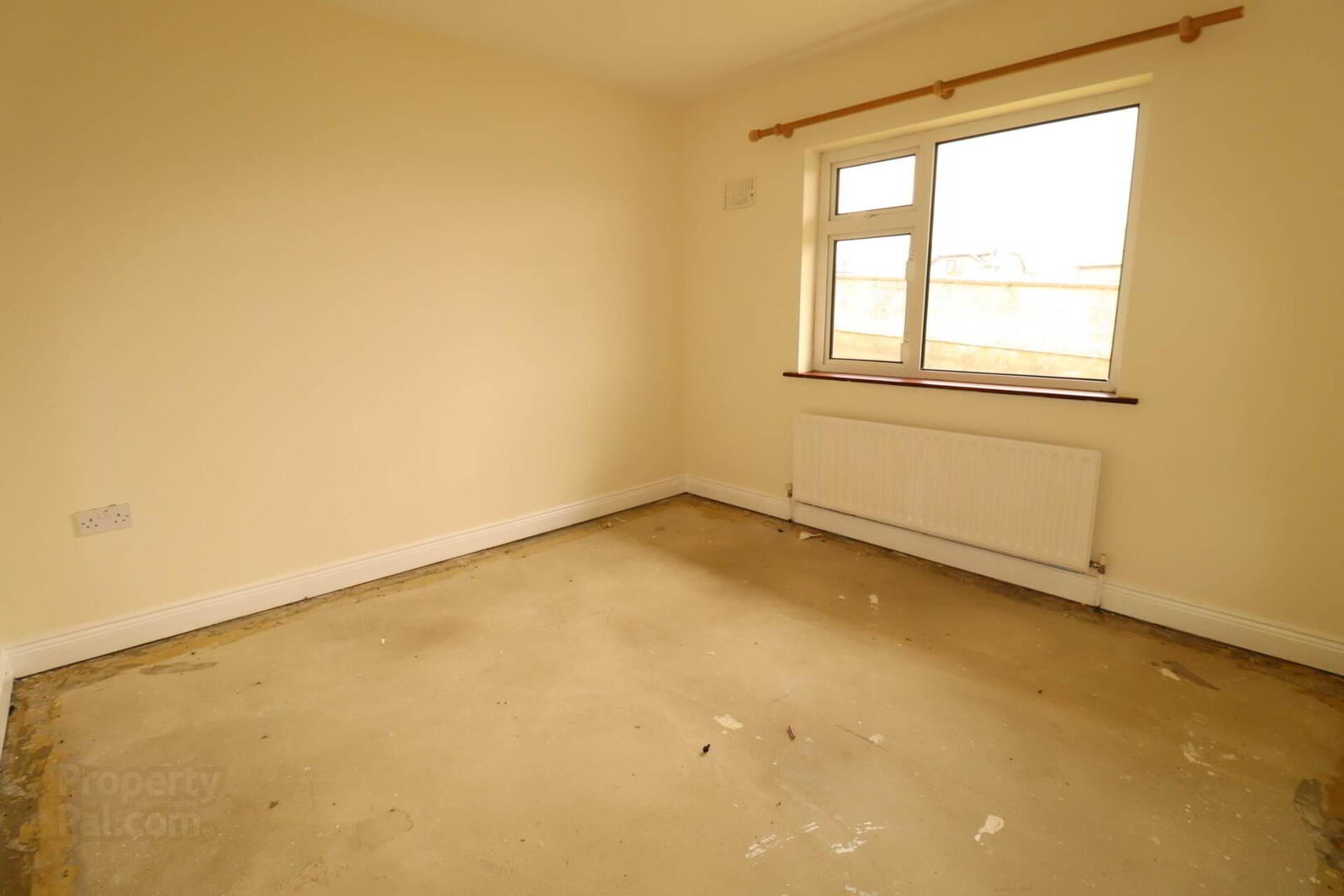 31 Tullan Strand Road 14 of 27