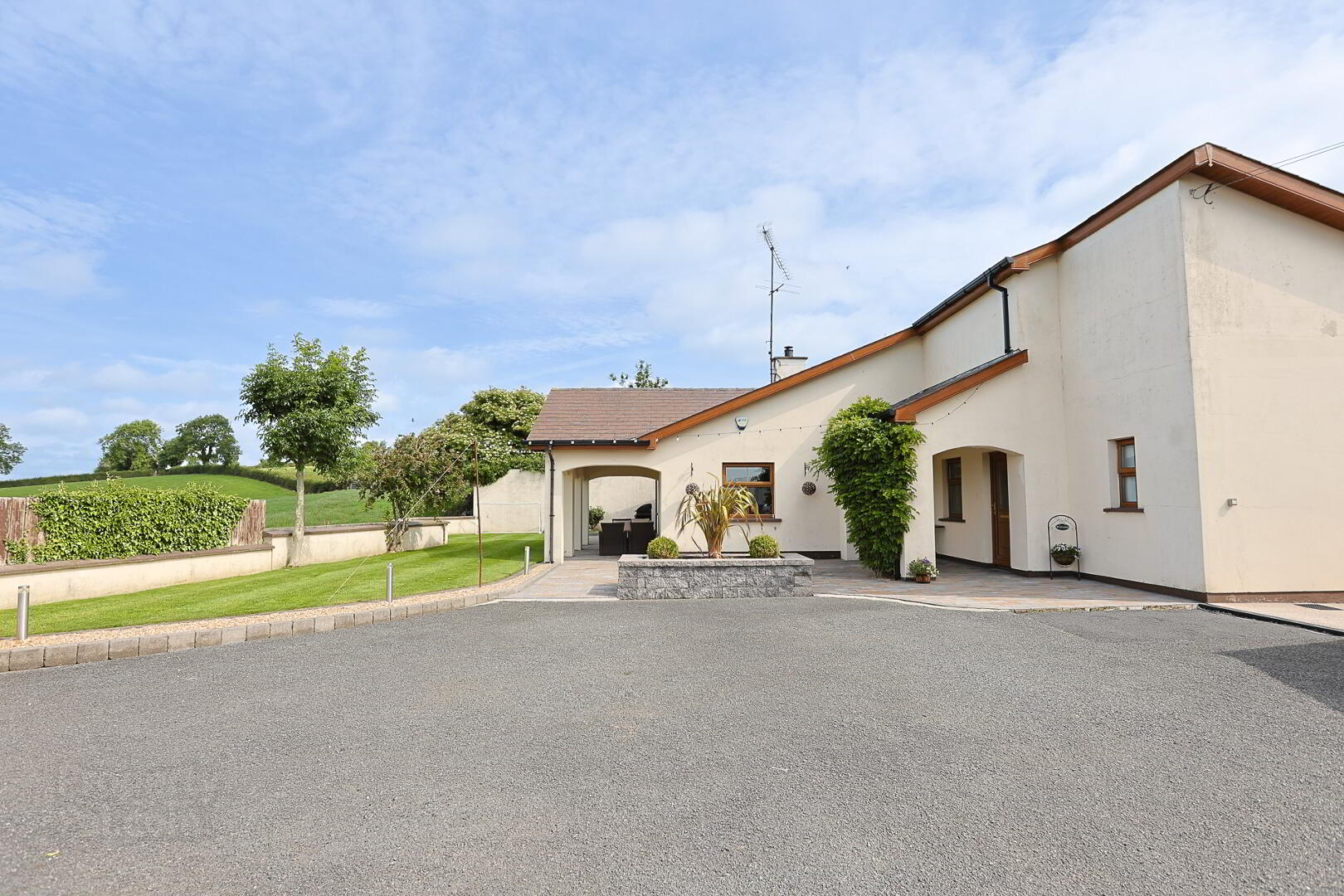 53 Mullabrack Road 5 of 79