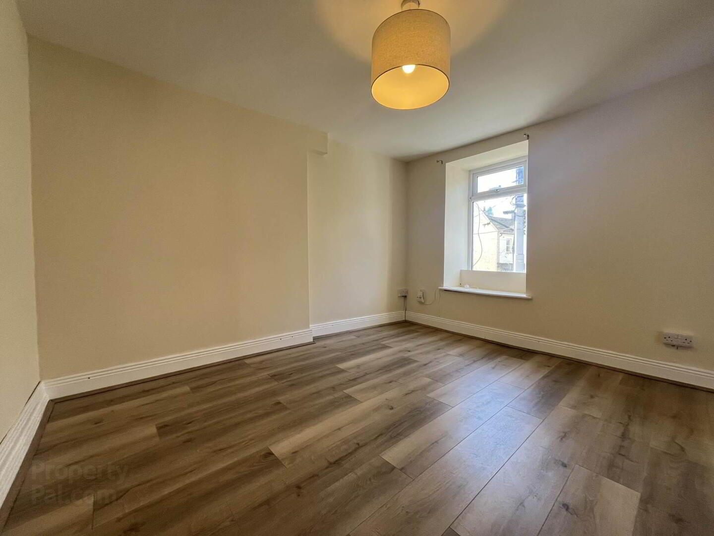 25 O`neill Street 4 of 16